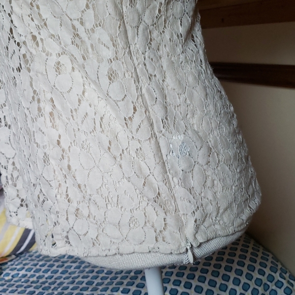 HEARTSOUL LACE TOP MED - Picture 6 of 10